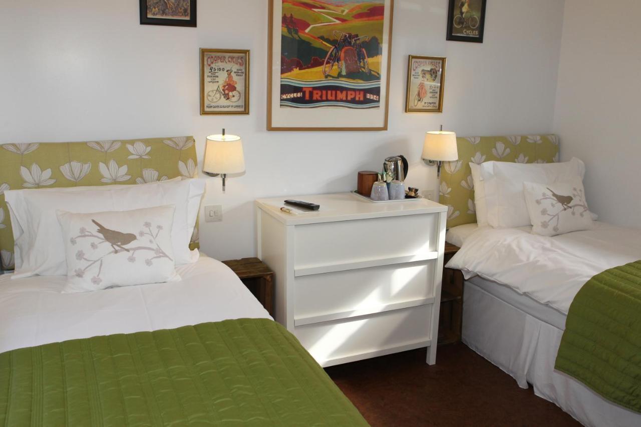 The Compasses Hotel เชมส์ฟอร์ด ห้อง รูปภาพ